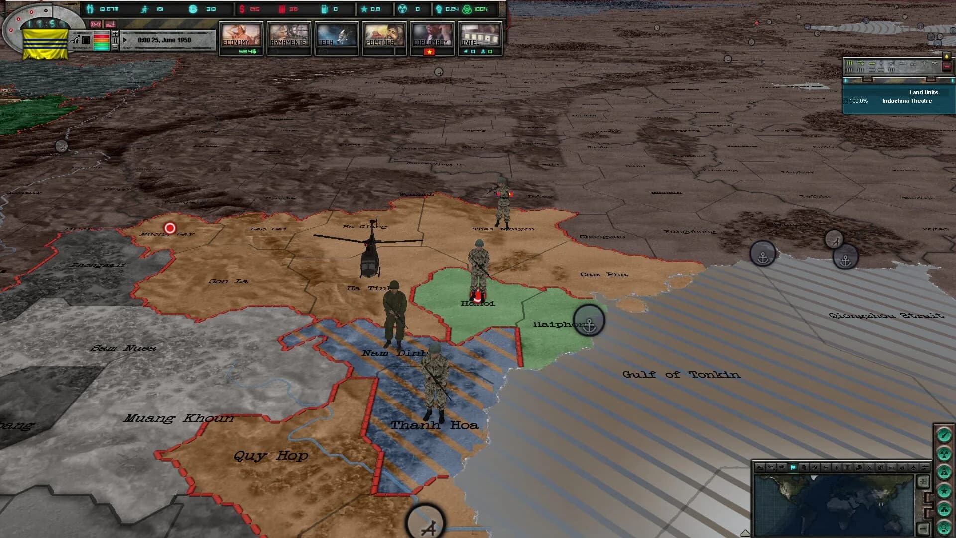 East vs. West: A Hearts of Iron Game screenshot 2