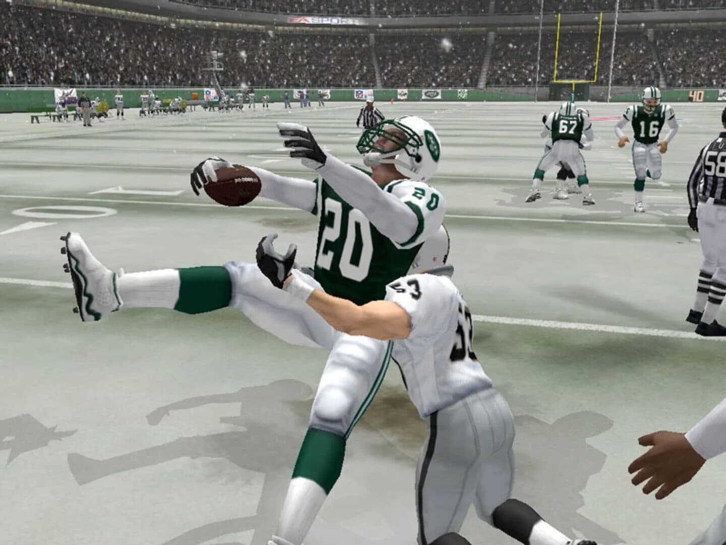Madden NFL 2004 screenshot 1
