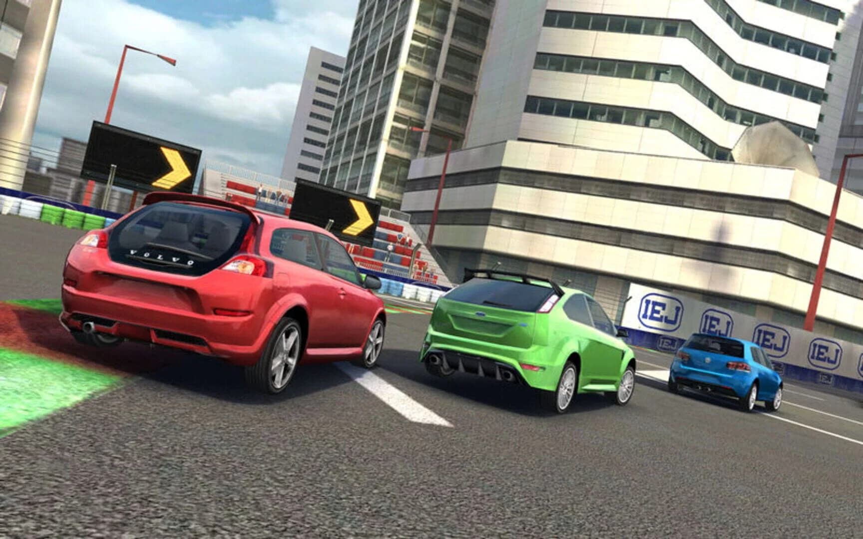 Real Racing 2 screenshot 4