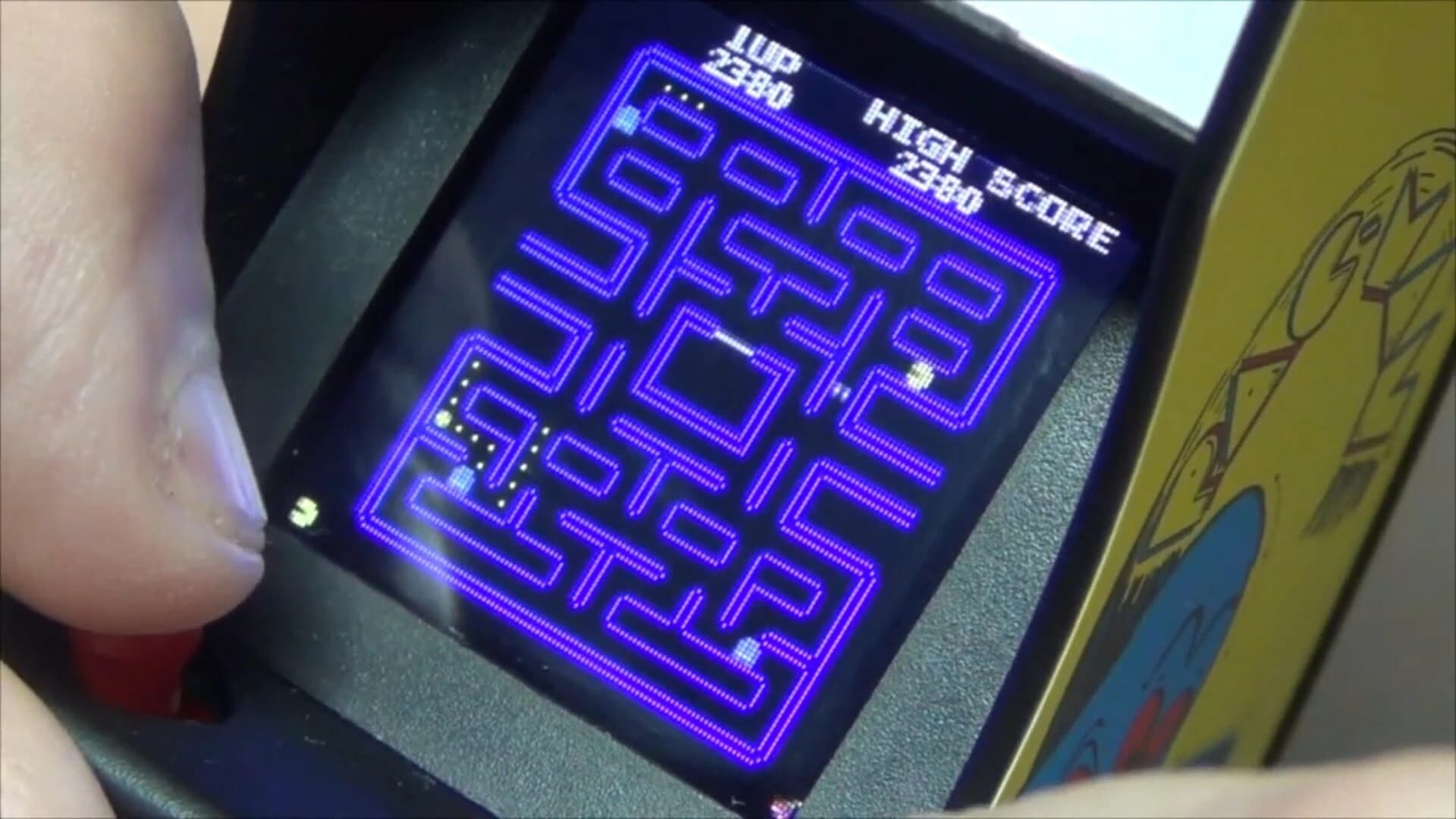 Tiny Arcade: Pac-Man screenshot 1