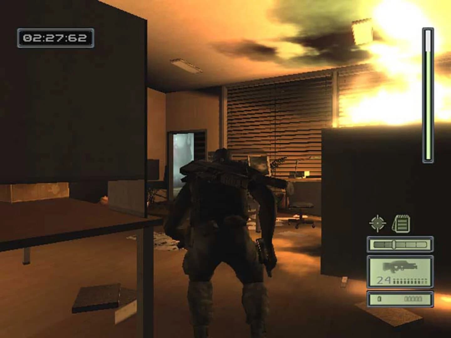 Tom Clancy's Splinter Cell screenshot 1