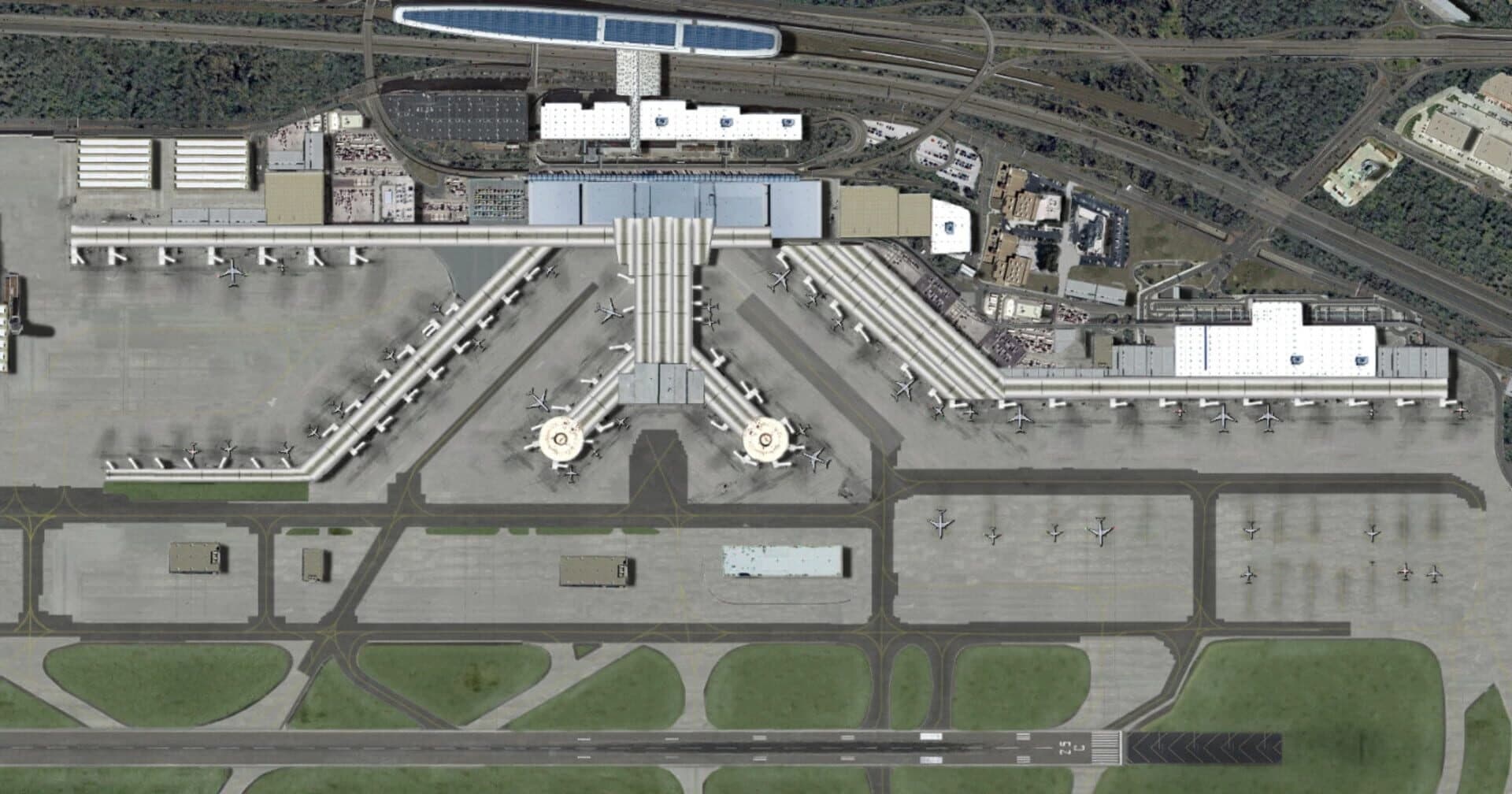 Tower!2011:SE - Frankfurt EDDF Airport screenshot 1
