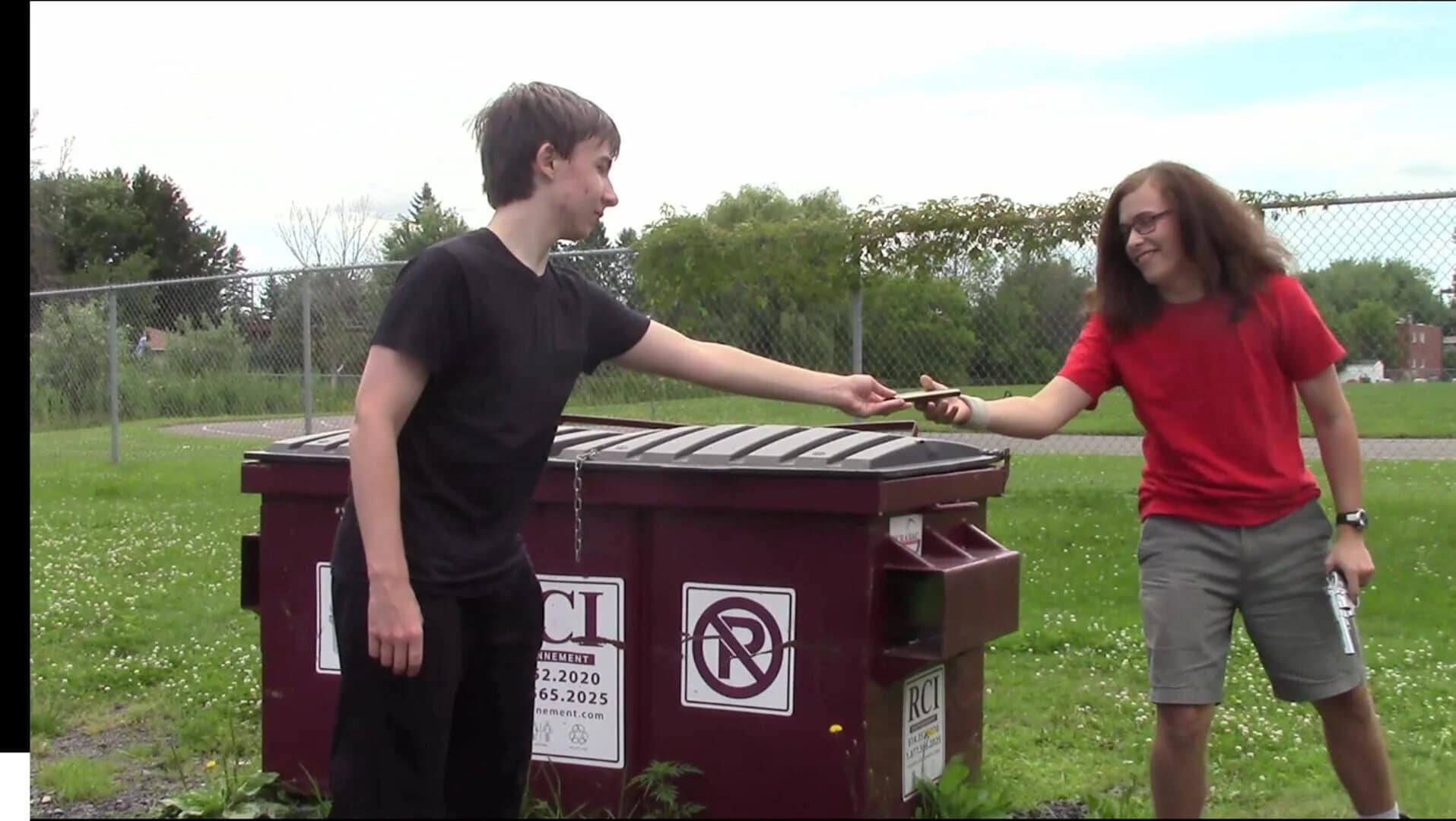 Zombitatos the end of the Pc master race screenshot 3